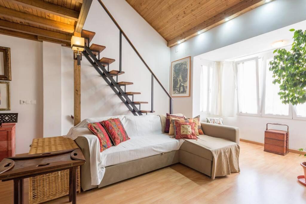 Apartamento TGH Acogedor Duplex en Málaga Exterior foto